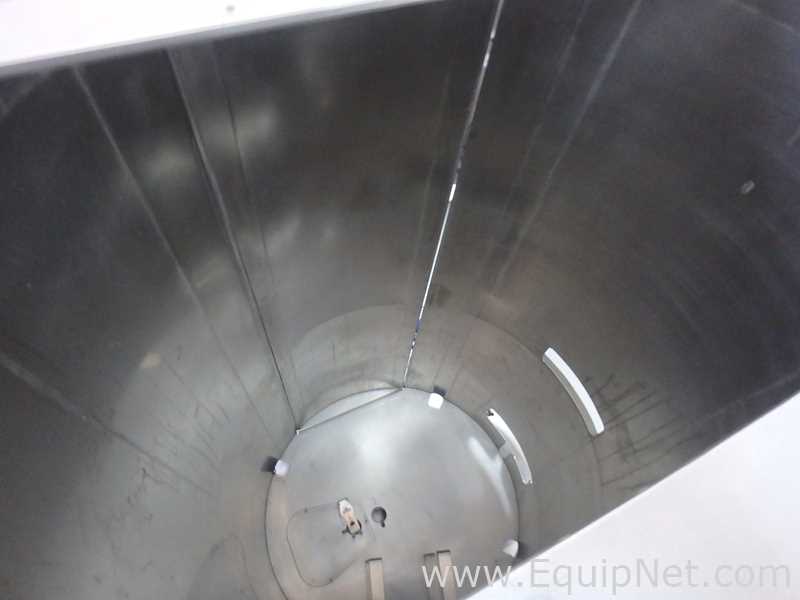 Bioreactor para Manejo de Bolsas de Plástico de Producto Capacidad 1000L marcaHyclone modeloSUB1000