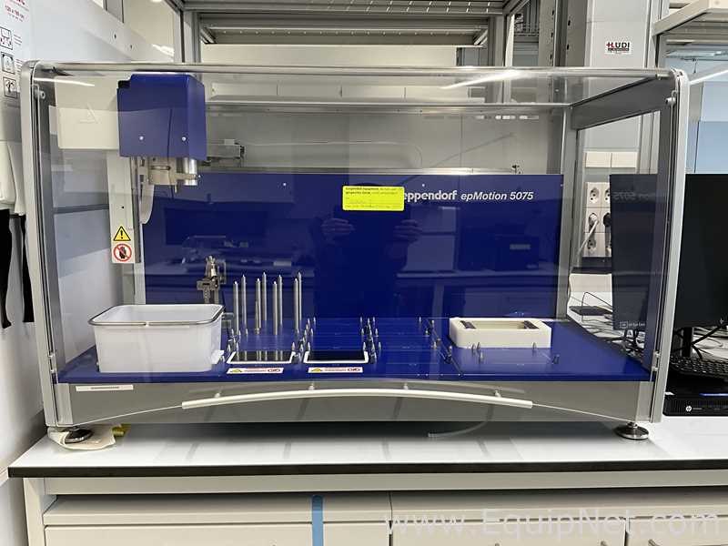 Manejadora de Líquidos Eppendorf epMotion 5075