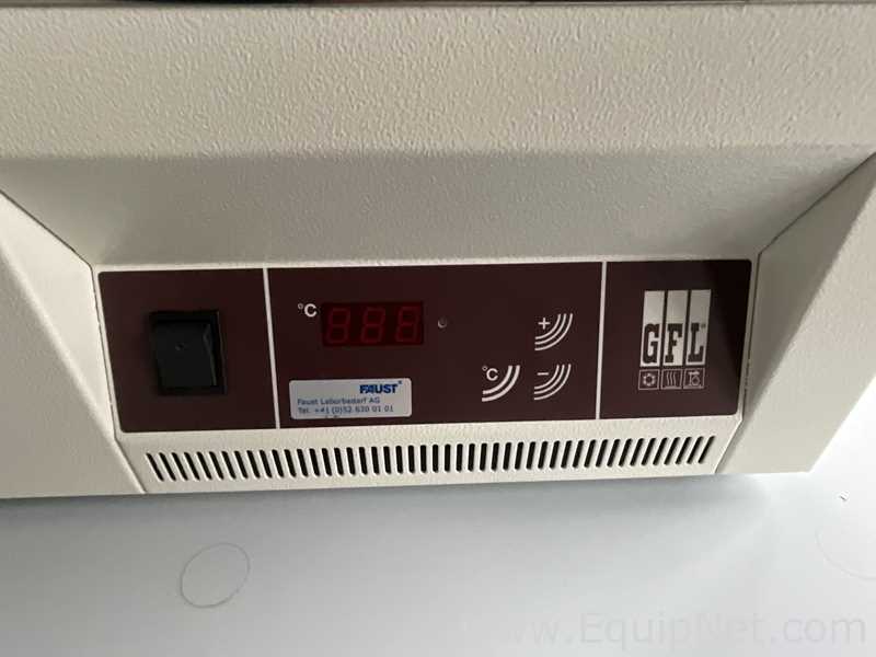 lote de  2 Banho Maria e Circulador GFL 1003.  14 Litros