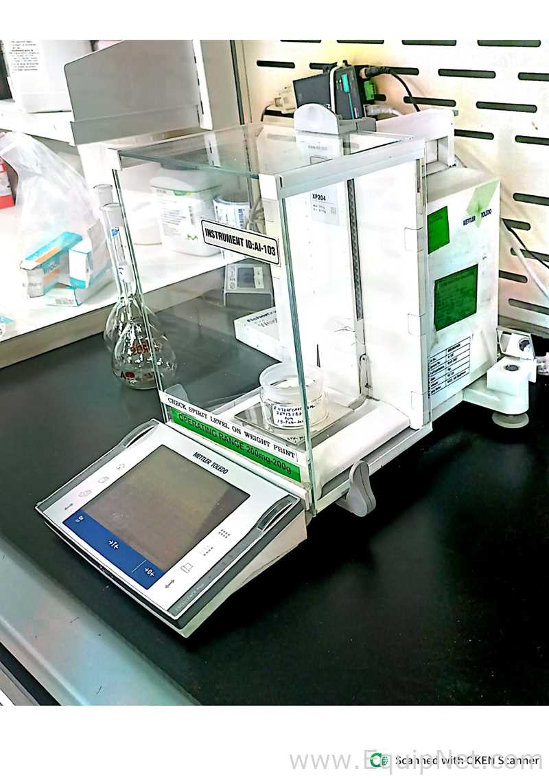 Lot of Laboratory Equipment: Balances, Dissolution Systems, Density Meter and HPLCs