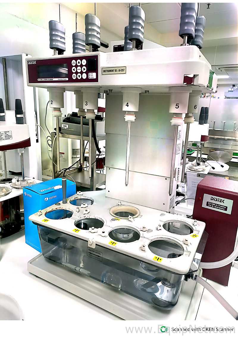Lot of Laboratory Equipment: Balances, Dissolution Systems, Density Meter and HPLCs