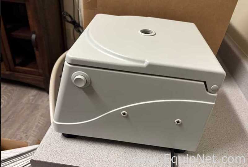 Unico C856 Laboratory Centrifuge
