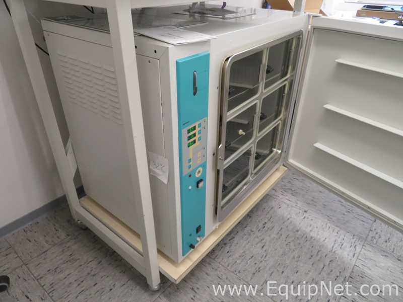 Thermo Scientific Heraeus BBD 6220 CO2 Incubator