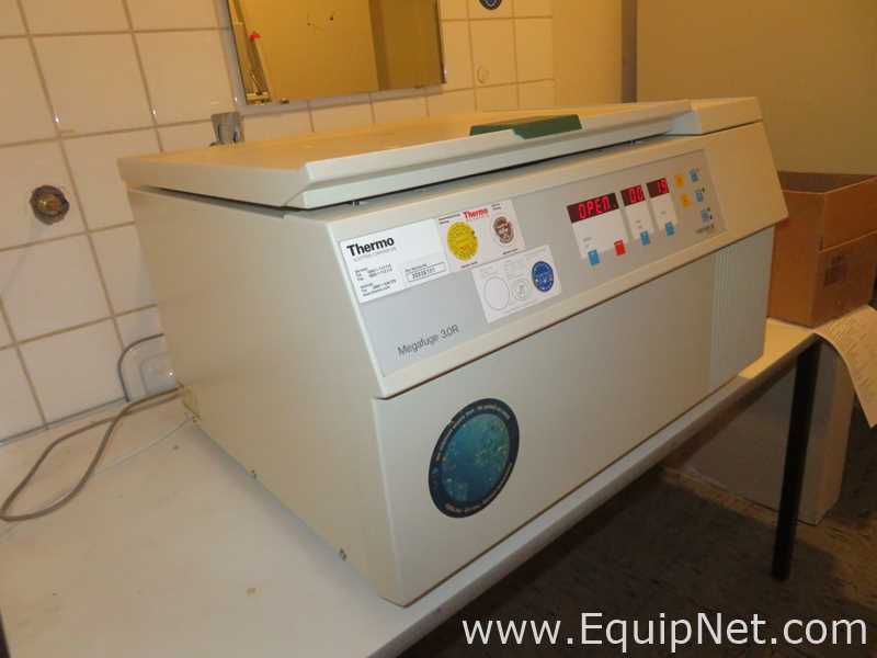 Heraeus Megafuge 3.0R Laboratory Centrifuge