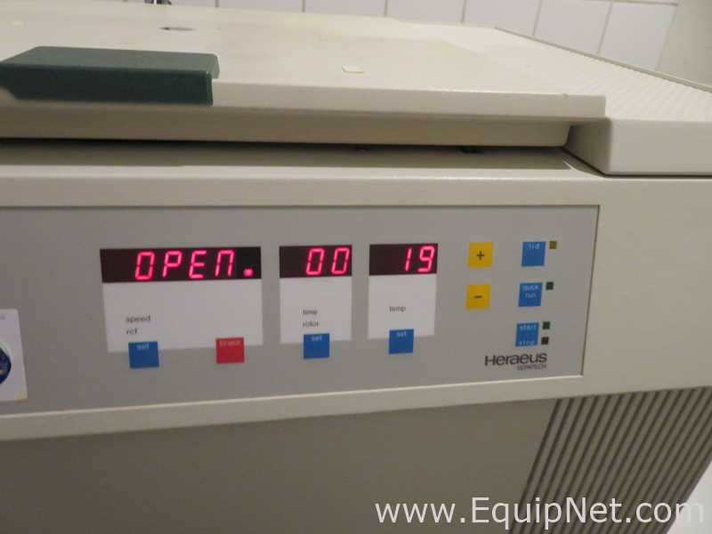 Heraeus Megafuge 3.0R Laboratory Centrifuge