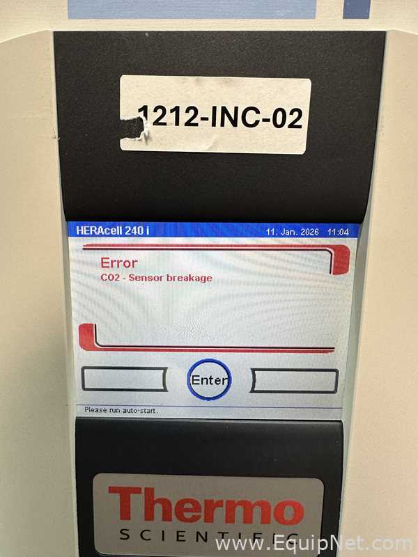 Incubadora Thermo Scientific HERAcell 240i