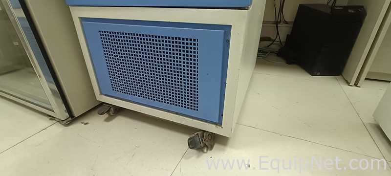 Bionics BST-15-3030 Laboratory Incubator Shaker