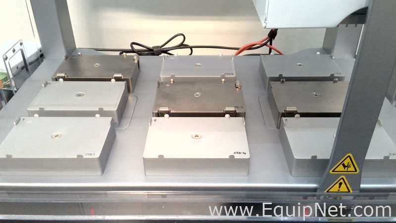 Agilent Technologies Bravo Liquid Handler