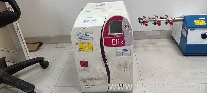 Sistema de Purificação e Destilação de Água Millipore Elix Advantage 15