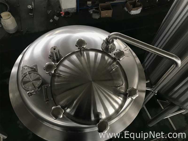 Equipamento de fabricação de cerveja e destilação YoLong Industrial FV-5BBL. Sem Uso