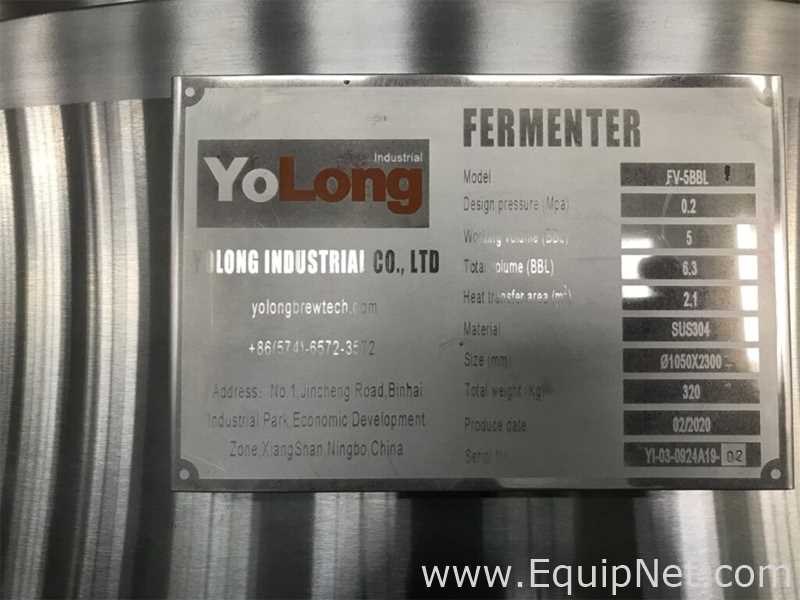 Equipamento de fabricação de cerveja e destilação YoLong Industrial FV-5BBL. Sem Uso