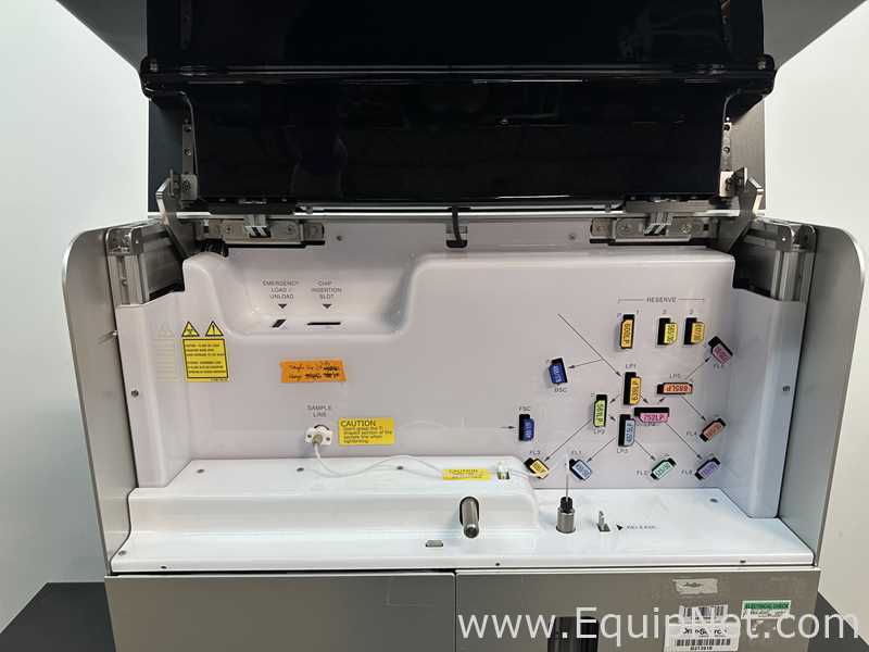 Sony LE-SH800ZFP Cell Sorter With Fludics Cart Jun-Air 85R-4P And SAFE System Smoke Evacuator