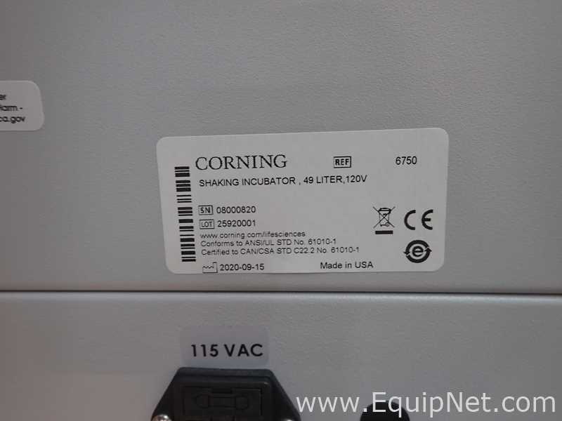 Incubadora Corning LSE 49L