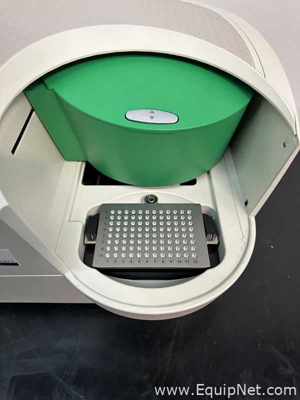 Bio-Rad QX200 Droplet Reader With PX1 PCR Plate Sealer