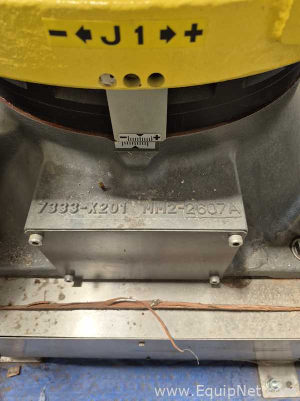 Warade Packtech VVR End of Line Robotic Palletizer