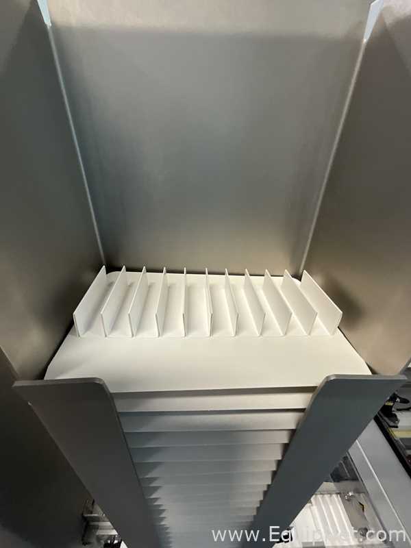 Linhas de Carregador de Bandejas Robert Pack Industrial and Packaging Equipment bv 08203-00-0000