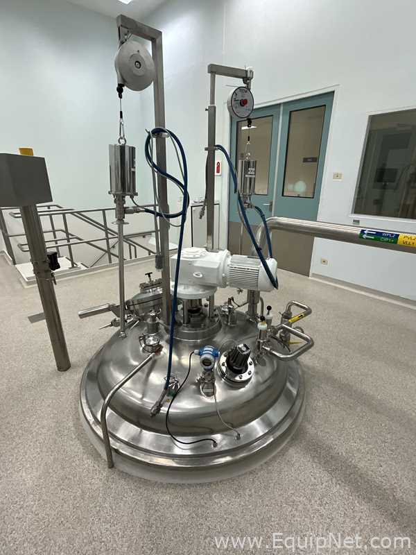 Stainless Steel Jacketed Vertical Mixing Vessel - KK4