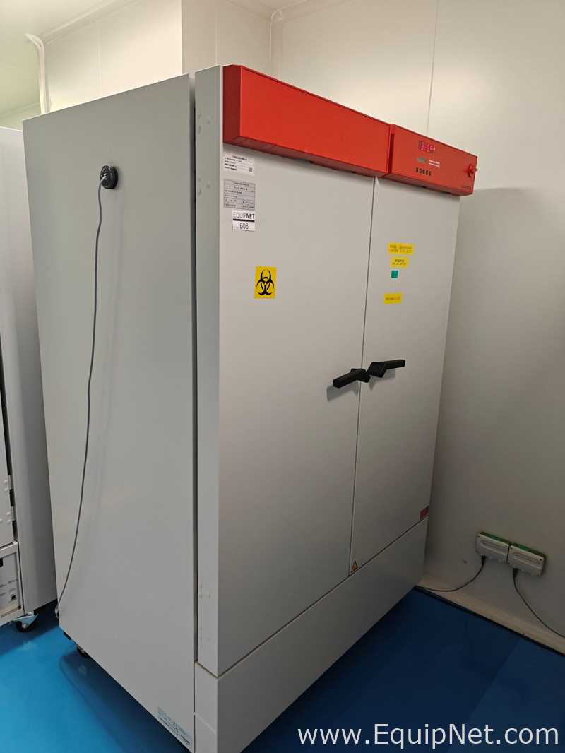 Incubadora Binder KB720