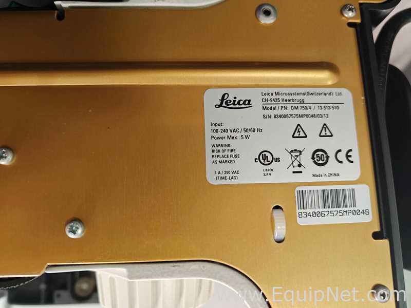 Microscópio Leica MD750