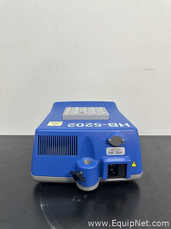 Lot of 2 GeneMate BSH1002 Dry Baths and VWR 949VWHB1USS Analog Block Heater