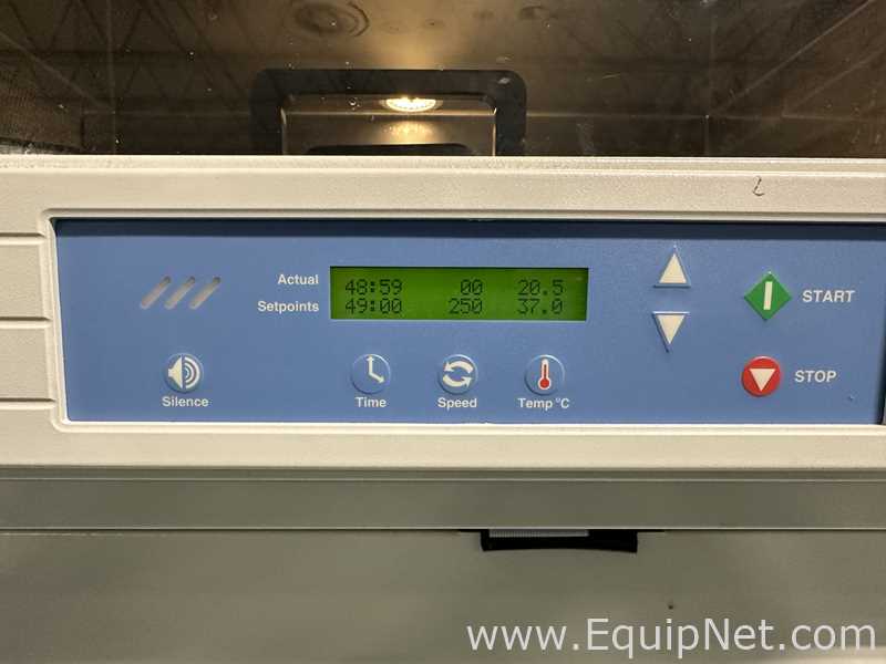 Thermo Scientific MaxQ 8000 Triple Stack Incubator Shakers