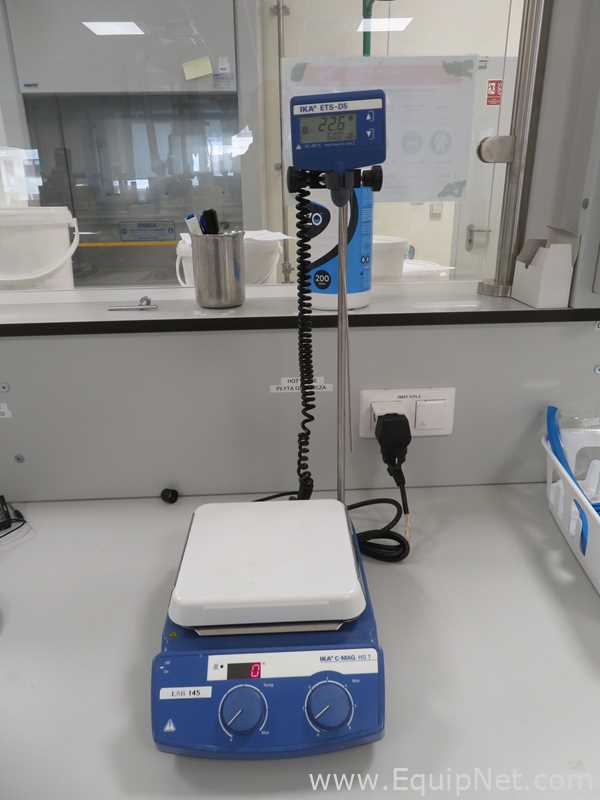 IKA C-MAG HS7 Digital Magnetic Hotplate Stirrer with IKA ETS-D5 Electronic Contact Thermometer