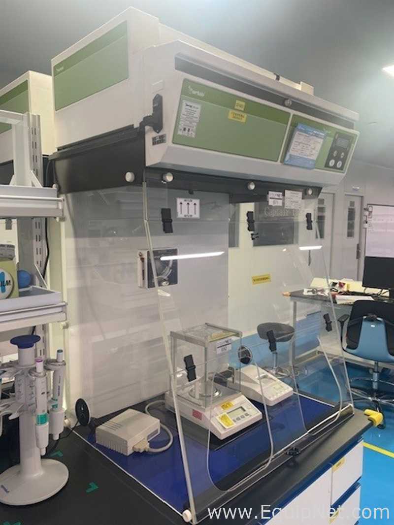 Erlab Flex M321 Fume Hood Lot 671
