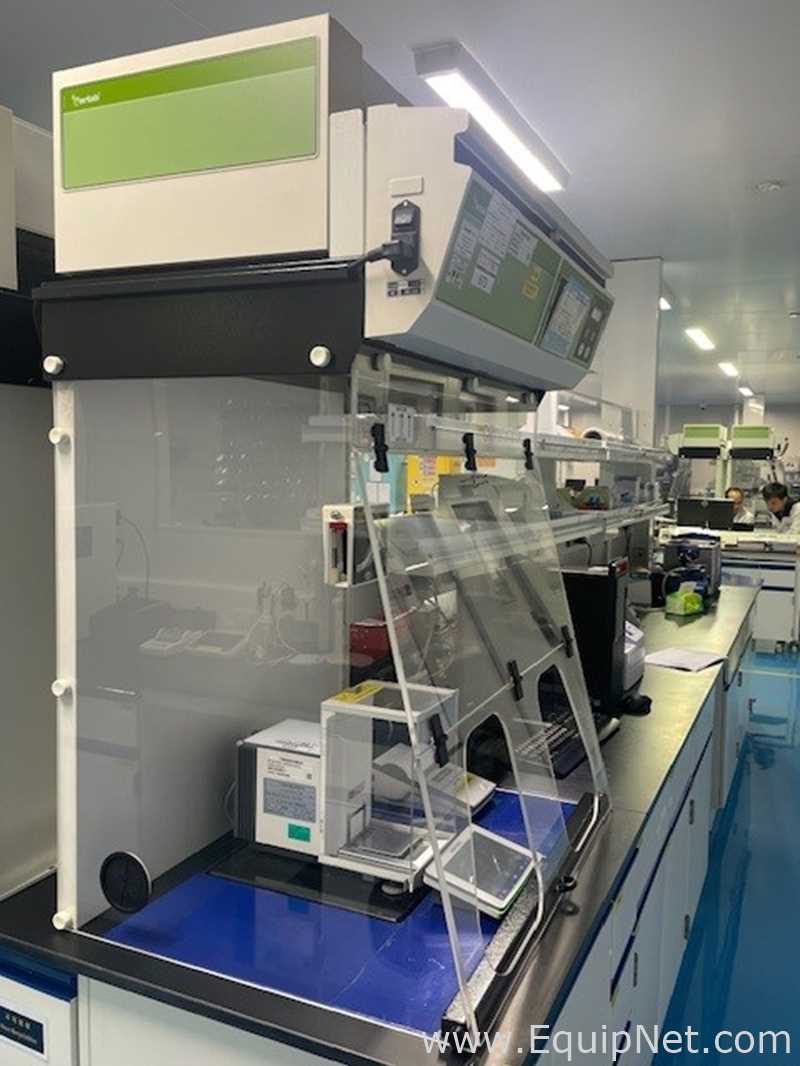 Erlab Flex M321 Fume Hood Lot 673