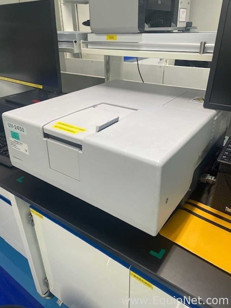Shimadzu UV2450 UV Visible Spectrophotometer Lot 718