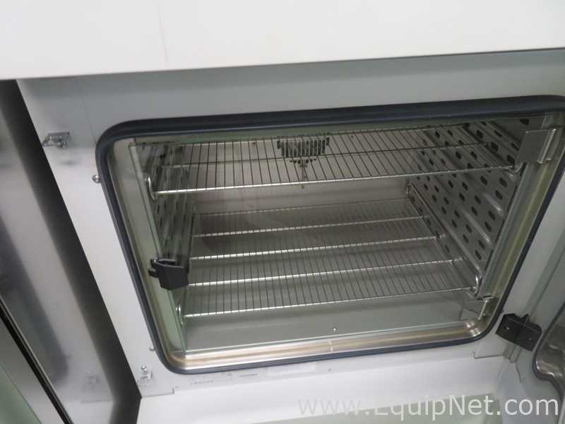 Binder KB 115 Incubator