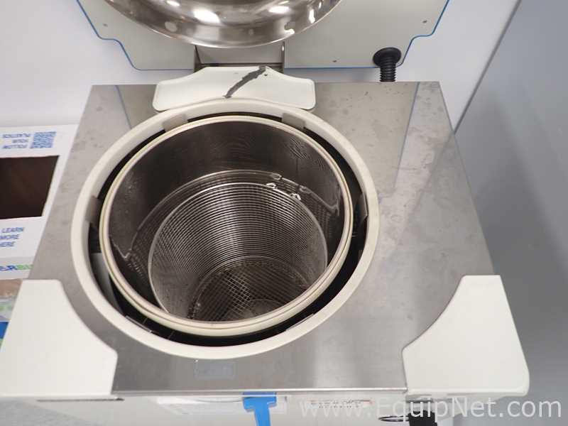 Hirayama HVE50 Autoclave