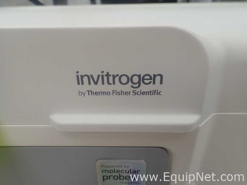 Invitrogen Attune NxT Acoustic Focusing Cytometer With CytKick Max And Extended Fluid System