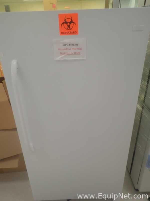 Frigidaire FFFU17M1QWE -20 Freezer