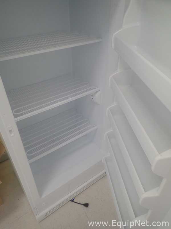 Frigidaire FFFU17M1QWE -20 Freezer