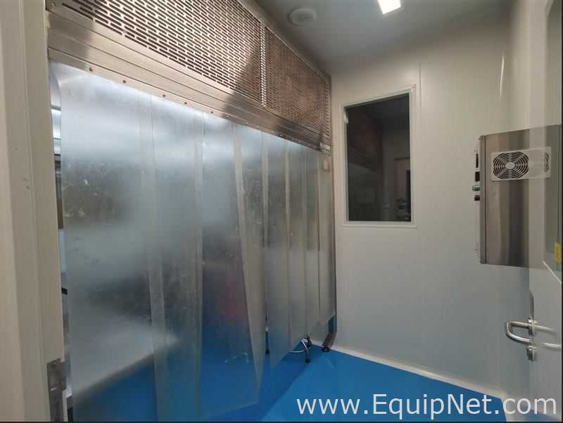 Capela de Exaustão e Fluxo Laminar Shanghai Feirry Pharmaceutical Equipment Co., Ltd. LAF2200