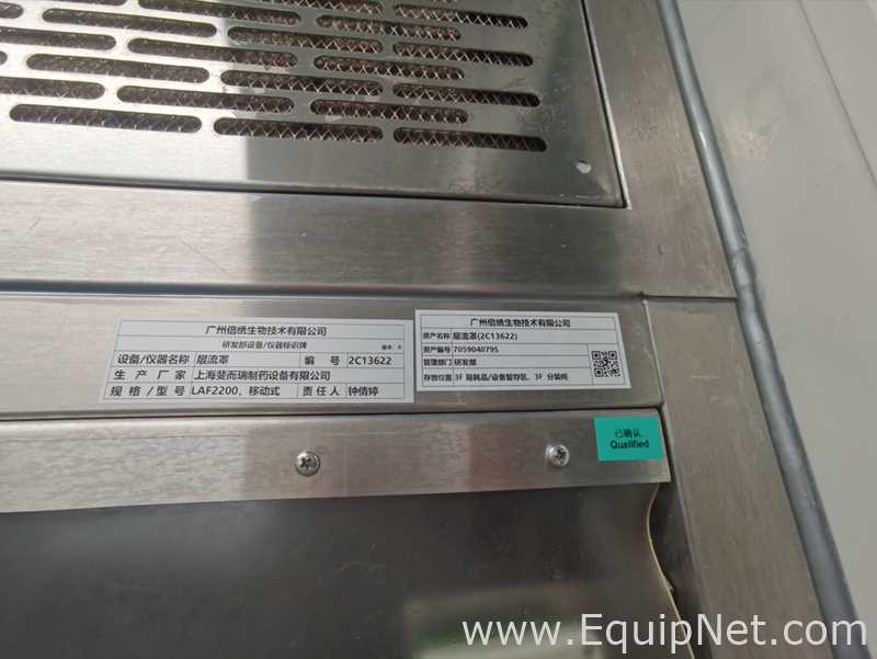 Capela de Exaustão e Fluxo Laminar Shanghai Feirry Pharmaceutical Equipment Co., Ltd. LAF2200