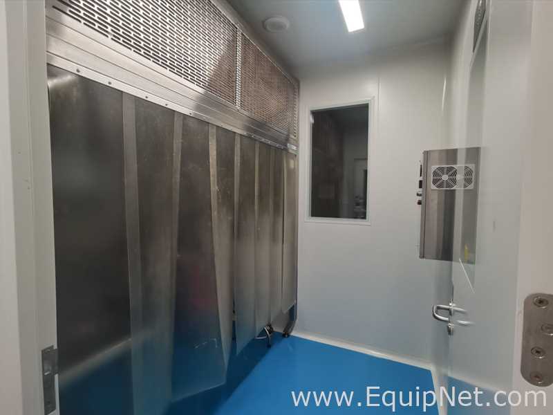 Capela de Exaustão e Fluxo Laminar Shanghai Feirry Pharmaceutical Equipment Co., Ltd. LAF2200