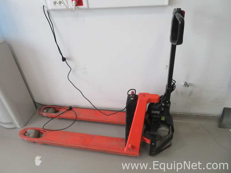 Toyota BT Pro Lifter LHT100 Hand Pallet Truck