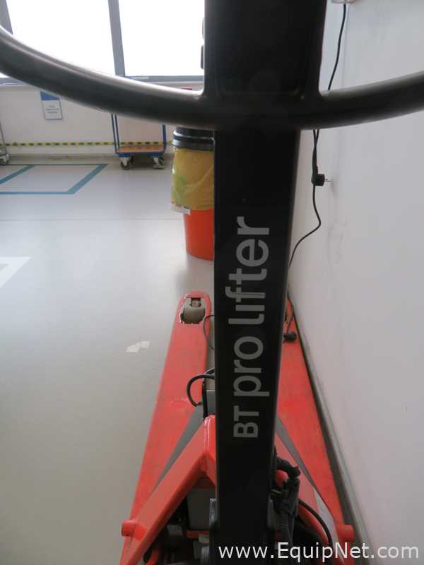 Toyota BT Pro Lifter LHT100 Hand Pallet Truck