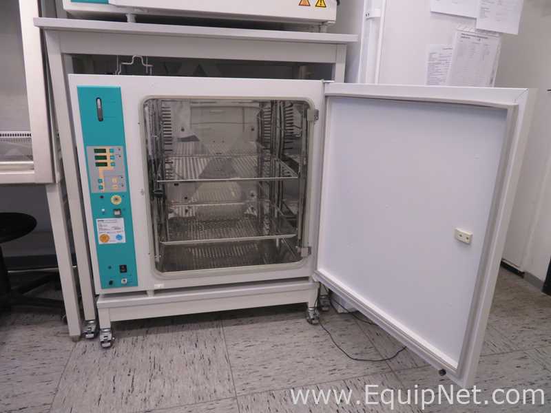 Incubadora Thermo Scientific BBD 6220