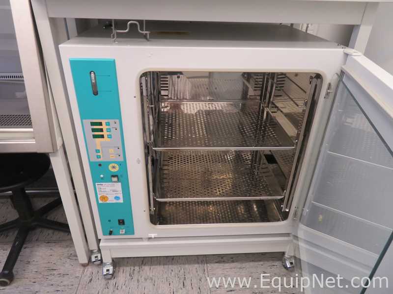 Incubadora Thermo Scientific BBD 6220