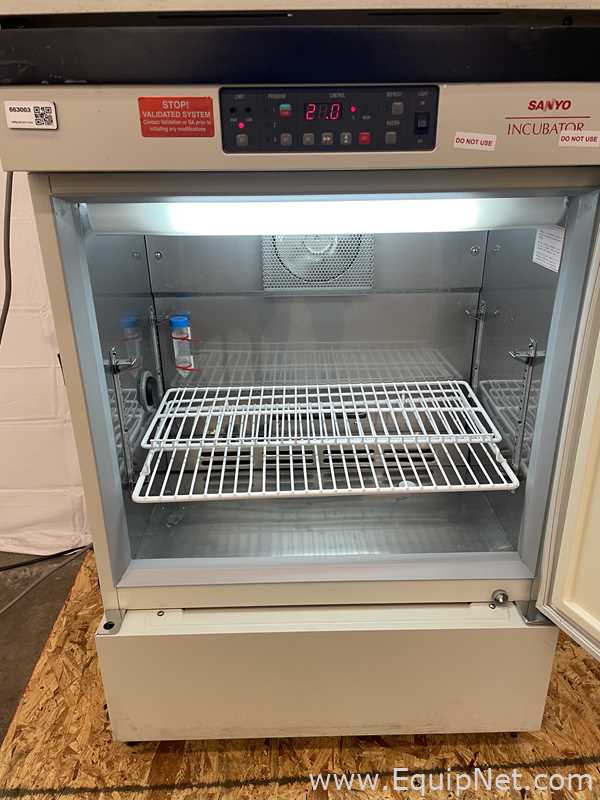 Sanyo Double Stack MIR-153 Incubator