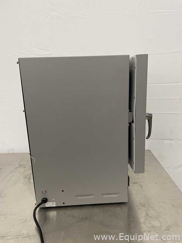 VWR 1500EM Digital Incubator
