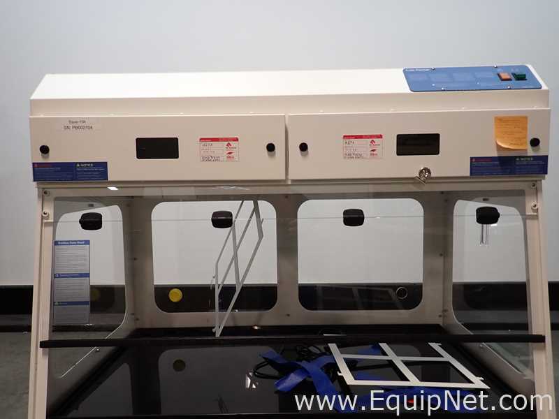 Capela de Exaustão e Fluxo Laminar Cole Parmer FHD-200