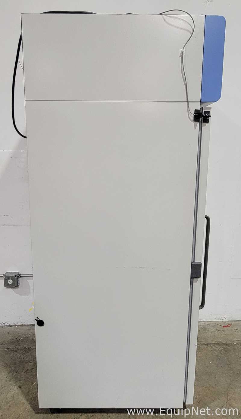 Thermo Scientific UGL2320A Freezer
