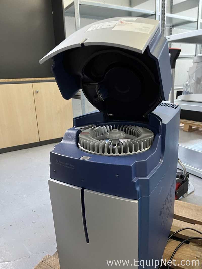 Estação Matriz Affymetrix GeneChip Scanner 3000 7G