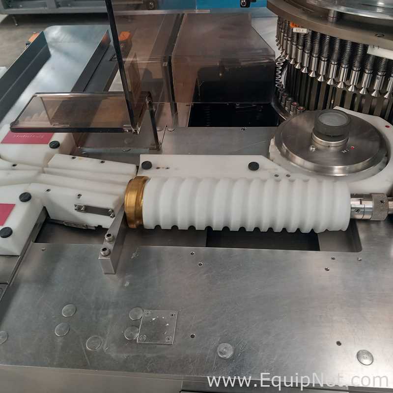 Máquina de Inspeção Eisai Co., Ltd. AIM 296