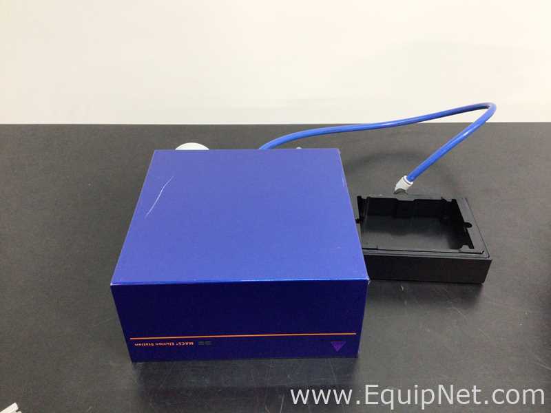 Separador Miltenyi Biotec MultiMACS Cell24