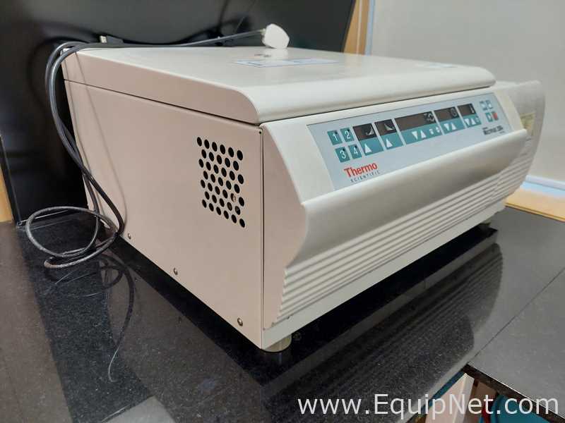 Centrífuga para Laboratórios Kendro Laboratory Products Multifuge 3SR