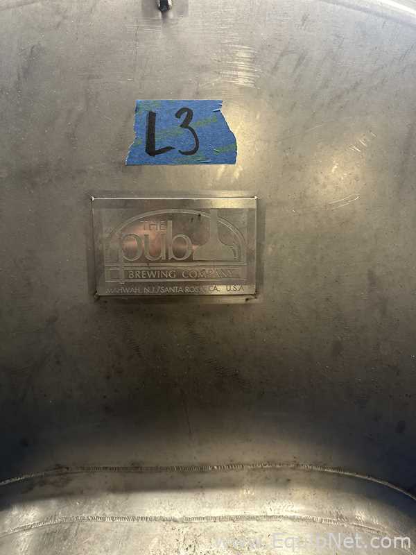 Tanque Almacenamiento Horizontal Acero Inoxidable Capacidad aproximada 20 bbl marca The Pub Brewing